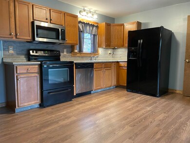 332 Main St, Saint Johnsbury, VT 05819 - photo 4