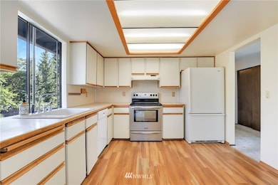 8325 229th St SW, Edmonds, WA 98026 - photo 4