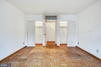 The Potomac Plaza Co-op unit 110, Washington, DC 20037 - photo 7