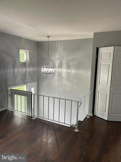 610 W Nettle Tree Rd, Sterling, VA 20164 - photo 2