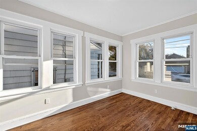 23 Chancellor Ave, Newark, NJ 07112 - photo 6