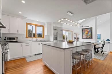 11 Plains Court