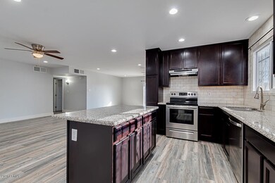 4035 N 79th Dr, Phoenix, AZ 85033 - photo 2