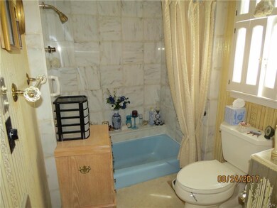master bath with sunken tub