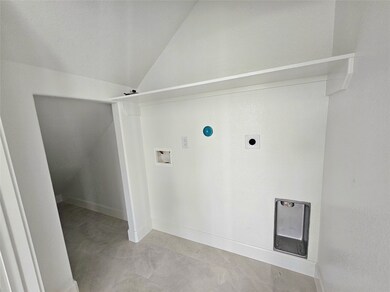 7936 Hirsch Rd unit A, Houston, TX 77016 - photo 5