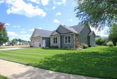 2733 Avalon Woods Dr, Portage, MI 49024 - photo 4