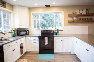 200 W 100 N, Blackfoot, ID 83221 - photo 5