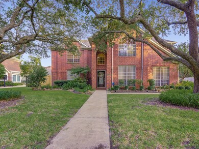 403 Silverstone Dr, Friendswood, TX 77546 - photo 2