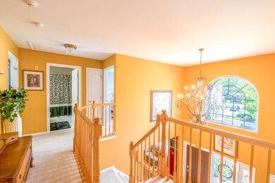 2 story foyer