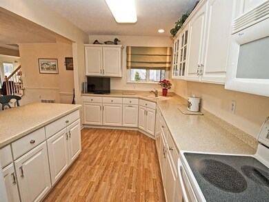 Enjoy cooking with lots of counter space and a pen