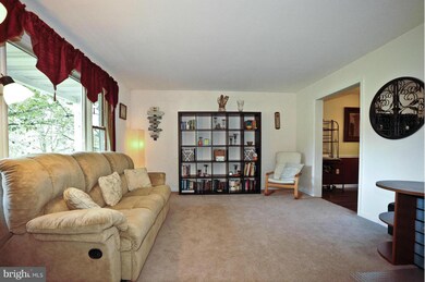 650 Gahle Dr, Westminster, MD 21157 - photo 5