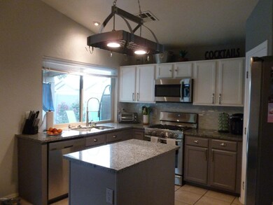 VAULTED KITCHEN