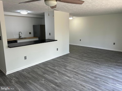 17060 Capri Ln unit 103 D, Dumfries, VA 22026 - photo 7