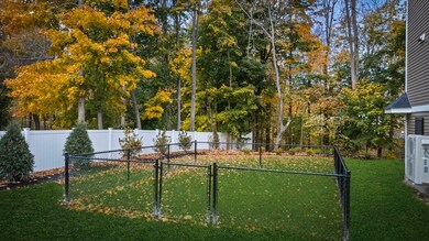 9 Acton Rd unit 4, Chelmsford, MA 01824 - photo 3