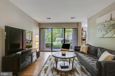 Chestnut Grove Condominiums unit 24, Reston, VA 20190 - photo 5
