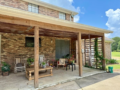 405 Lillis Rd, Columbia, MS 39429 - photo 4