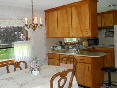 23 Dwight St, Hatfield, MA 01038 - photo 7