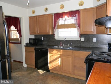 644 S 3rd St, Millville, NJ 08332 - photo 6