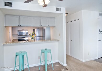 215-W-BC-Blvd-B-16-MLS_07