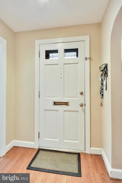 6236 29th St N, Arlington, VA 22207 - photo 6