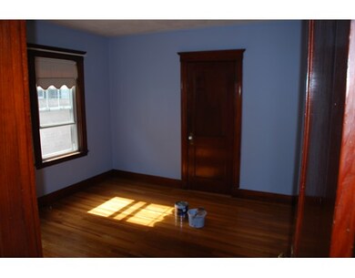 156 W Adams St, Somerville, MA 02144 - photo 4