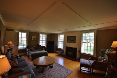 1147 Stage Rd, South Pomfret, VT 05067 - photo 4