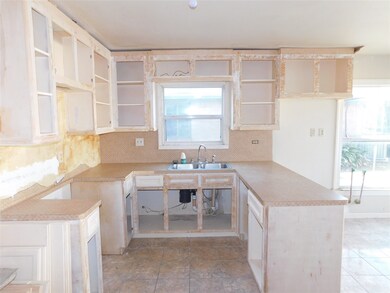 3507 Oakdale St, Houston, TX 77004 - photo 6