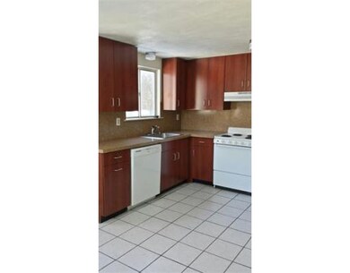 34 Donahue Way unit 1, Stoughton, MA 02072 - photo 4