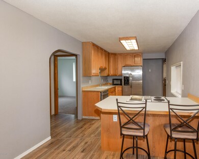 210EParkAve_21