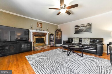 5494 Hallowing Point Rd, Prince Frederick, MD 20678 - photo 3