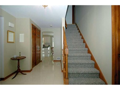 Entry/Foyer. A welcoming entry!
