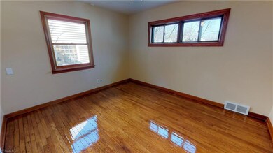 2142 Green Ridge Dr, Wickliffe, OH 44092 - photo 6