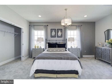 164 Mulberry Dr, Milford, PA 18337 - photo 4