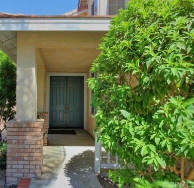INVITING DOUBLE DOOR ENTRY!