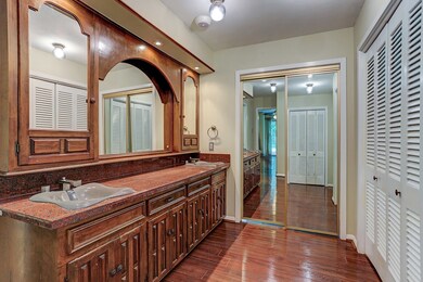 12011 Homewood Ln, Houston, TX 77024 - photo 6