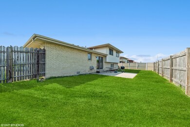 17719 Oakwood Ave, Country Club Hills, IL 60478 - photo 2