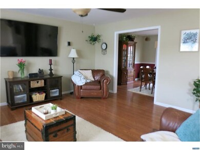 9 Cedar Ct, Newark, DE 19702 - photo 2