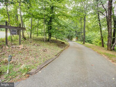 126 Millers Gap Rd, Enola, PA 17025 - photo 3