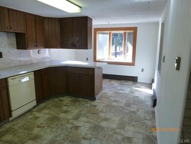 4801 Jasper Rd, Emmaus, PA 18049 - photo 7