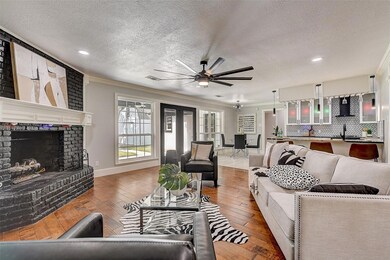 700 Kentwood Cir, Bedford, TX 76021 - photo 4