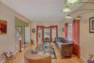 06-Living Room