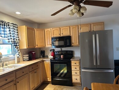 32 Farnsworth Terrace, Pittsfield, MA 01201 - photo 4