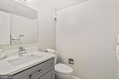 3709 S George Mason Dr unit 1507 E, Baileys Crossroads, VA 22041 - photo 7