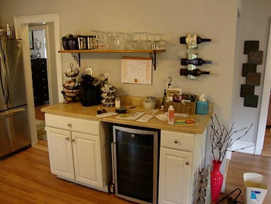 14 Almy St unit 3, Newport, RI 02840 - photo 6