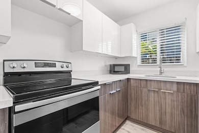 45 NE 24th St unit A, Wilton Manors, FL 33305 - photo 4