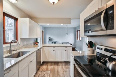 19 Greenleaf Dr, Delmar, NY 12054 - photo 3