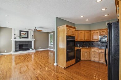 5836 Noreston St, Shawnee, KS 66218 - photo 6