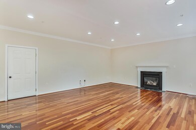 12416 Rochino Ct, Glenn Dale, MD 20769 - photo 5