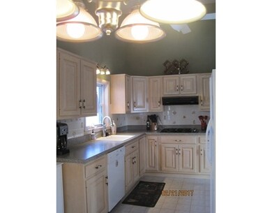 64 Main St, Medway, MA 02053 - photo 5