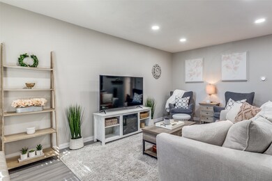 6011 Danbury Ln unit 106B, Dallas, TX 75206 - photo 4